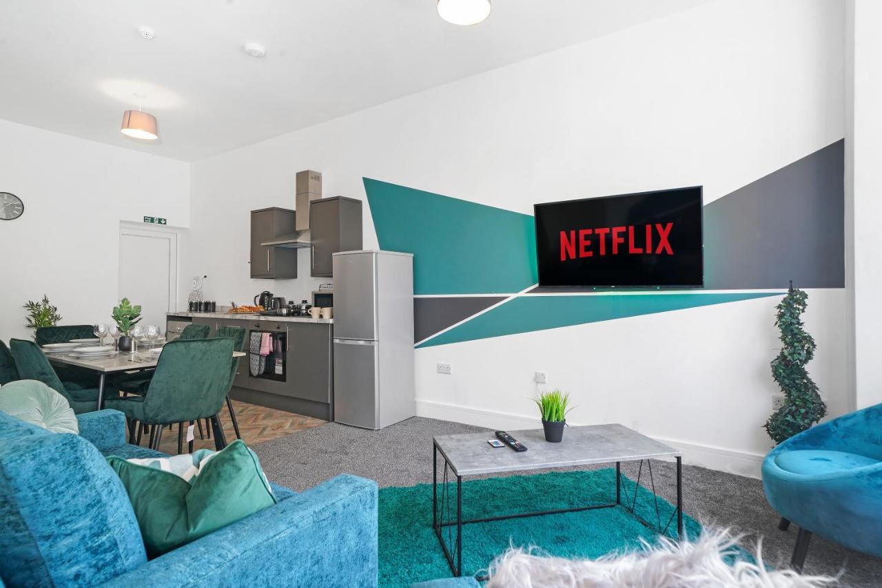 Luxe Holiday Apartments By Sasco Блекпул Екстериор снимка